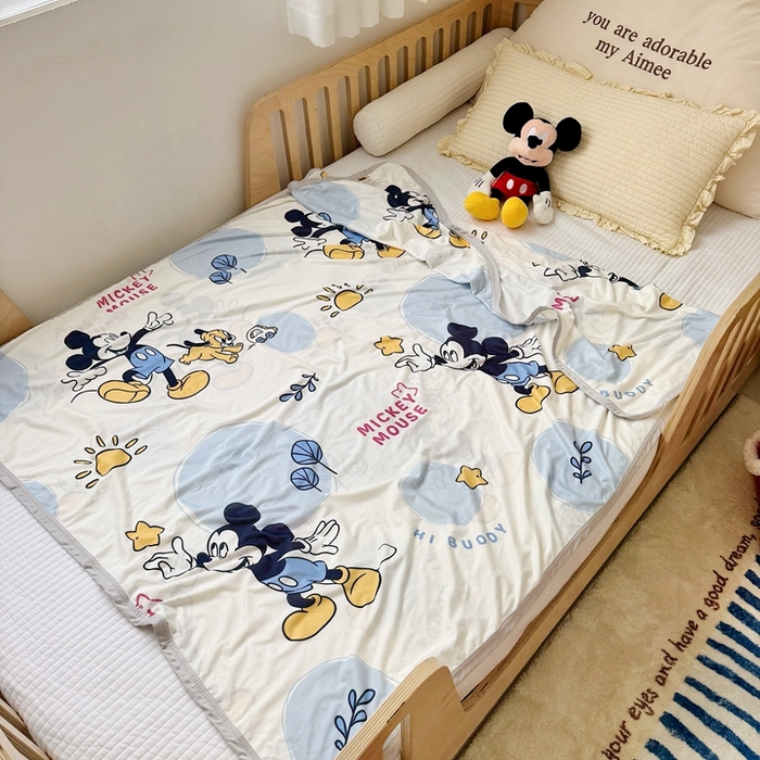 91家纺网 家纺一手货源 找家纺 星期八 2025新款婴儿裸睡级冰丝毯迪斯尼凉感毯 米奇