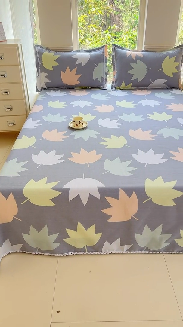 91家纺网 家纺一手货源 找家纺 宜家坊 2025新款春夏原棉鱼骨棉老粗布花边印花床单软凉席三件套 叶韵秋眠