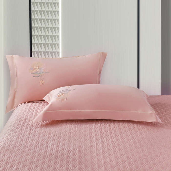 91家纺网 家纺一手货源 找家纺 OL家纺 2025新款100支天丝棉居家轻奢床盖夹棉防滑四件套 芙蓉玉