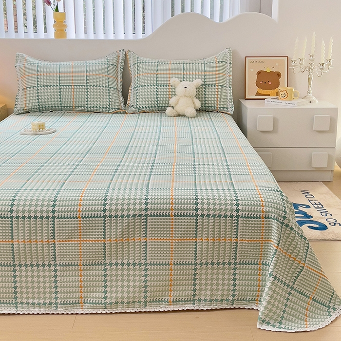 91家纺网 家纺一手货源 找家纺 宜家坊 2025新款春夏原棉鱼骨棉老粗布花边印花床单软凉席三件套 千鸟格