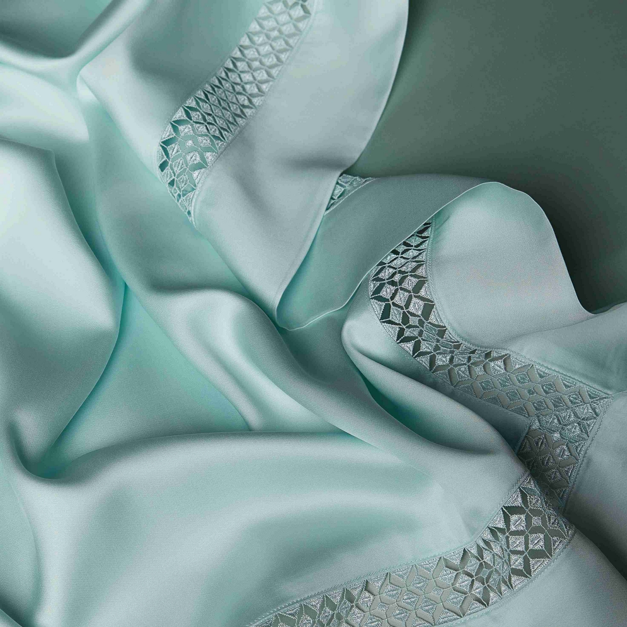 91家纺网 家纺一手货源 找家纺 米多多 2025新款天丝蚕丝夏被【含30%蚕丝】 琉光绿