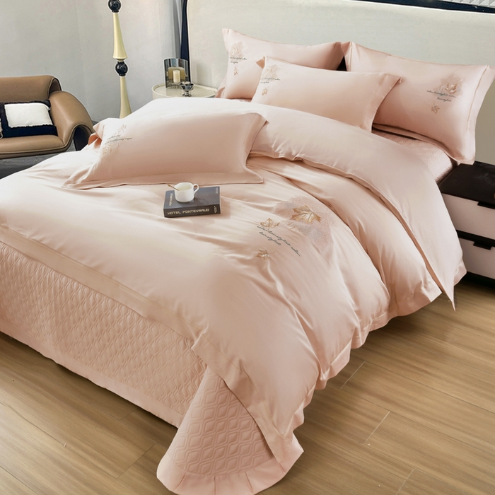 91家纺网 家纺一手货源 找家纺 OL家纺 2025新款100支天丝棉居家轻奢床盖夹棉防滑四件套 桃夭粉