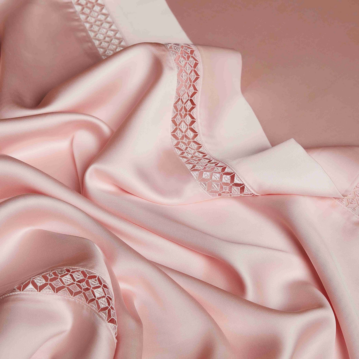 91家纺网 家纺一手货源 找家纺 米多多 2025新款天丝蚕丝夏被【含30%蚕丝】 樱花粉