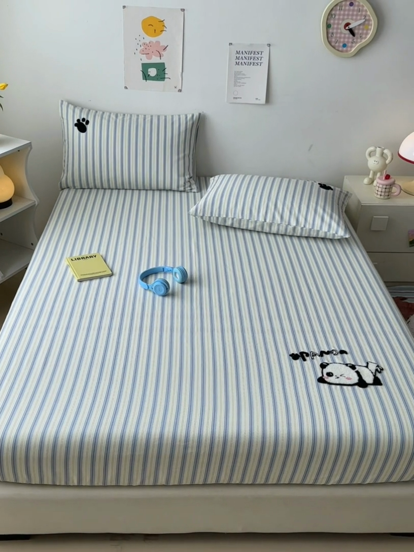 91家纺网 家纺一手货源 找家纺 如意朵 2025全棉老粗布刺绣床笠系列 小熊喵