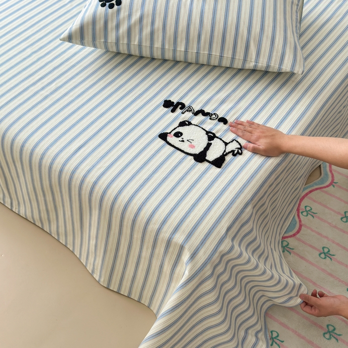 91家纺网 家纺一手货源 找家纺 如意朵 2025全棉老粗布刺绣床单系列 小熊喵