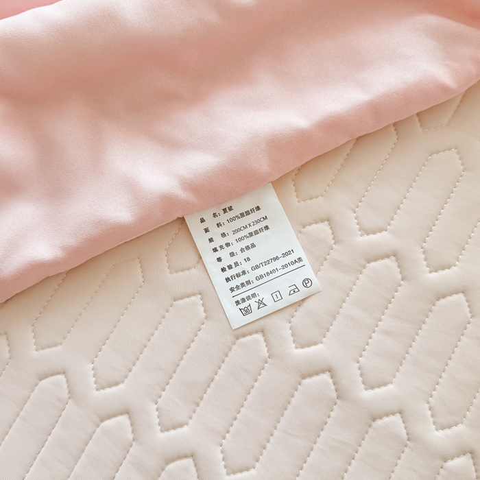 91家纺网 家纺一手货源 找家纺 慕尚家纺 2025刺绣款乳胶凉席水洗棉夏被三件套四件套 粉黛猫