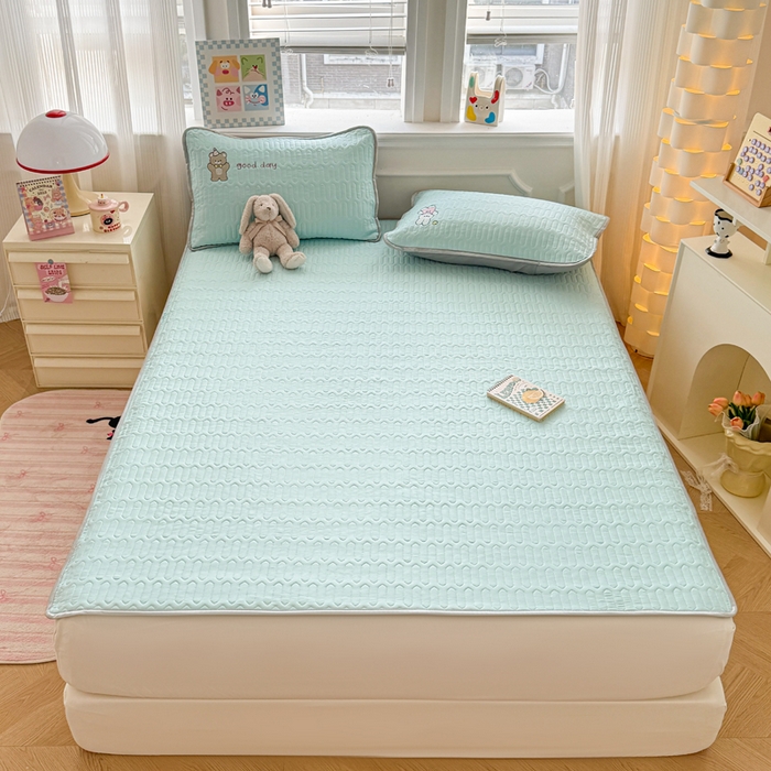 91家纺网 家纺一手货源 找家纺 慕尚家纺 2025刺绣款乳胶凉席水洗棉夏被三件套四件套 安妮兔