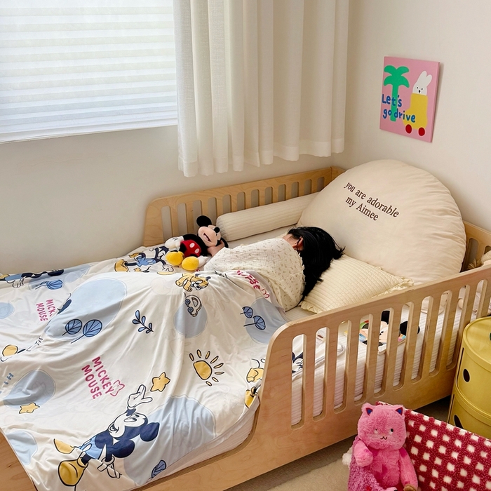 91家纺网 家纺一手货源 找家纺 星期八 2025新款婴儿裸睡级冰丝毯迪斯尼凉感毯 米奇