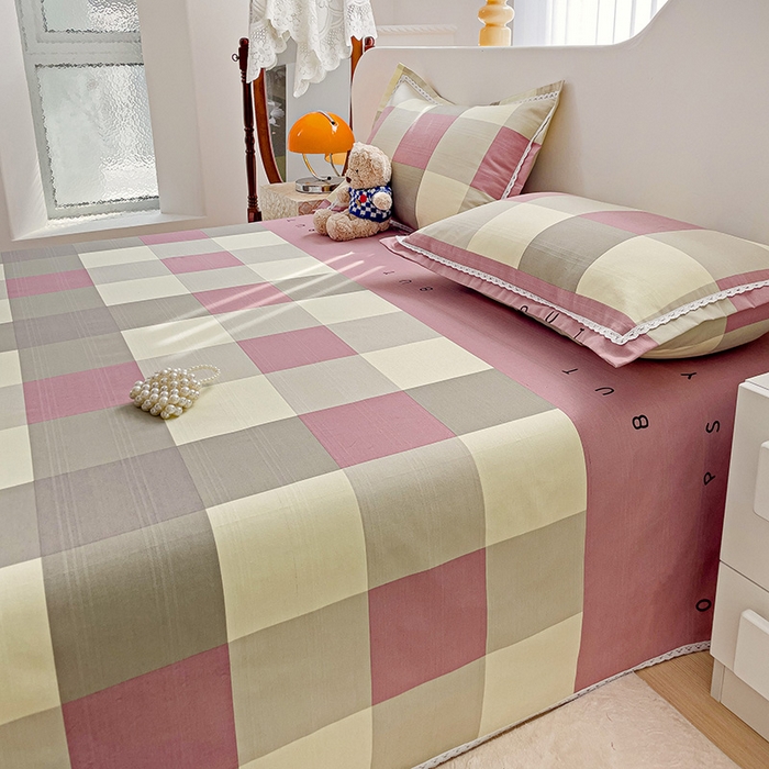 91家纺网 家纺一手货源 找家纺 宜家坊 2025新款春夏原棉鱼骨棉老粗布花边印花床单软凉席三件套 宜家-粉