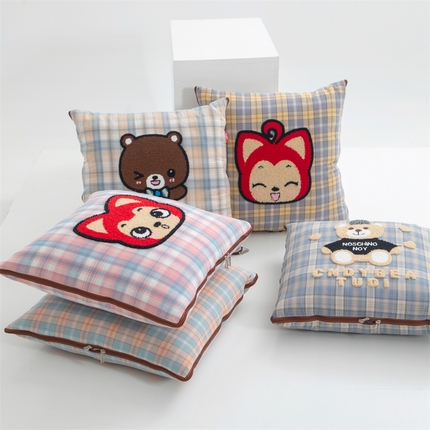 91家纺网 家纺一手货源 找家纺 （总）宝马家纺（原梦童画） 2025新款色织全棉印花水洗棉抱枕被阿狸泰迪熊系列