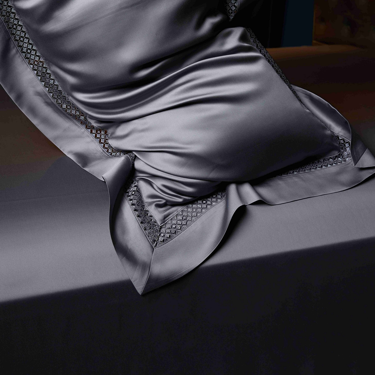 91家纺网 家纺一手货源 找家纺 米多多 2025新款天丝蚕丝夏被【含30%蚕丝】 绅士灰