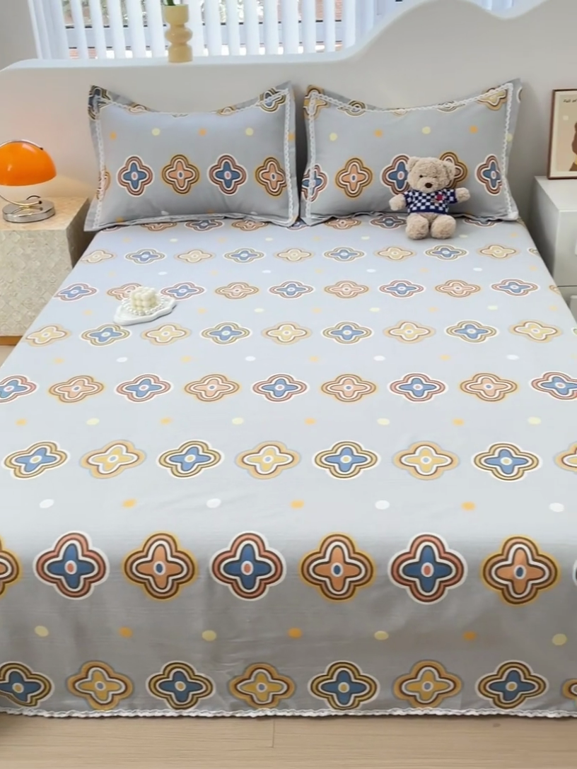 91家纺网 家纺一手货源 找家纺 宜家坊 2025新款春夏原棉鱼骨棉老粗布花边印花床单软凉席三件套 四叶草-灰