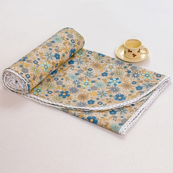 91家纺网 家纺一手货源 找家纺 宜家坊 2025新款春夏原棉鱼骨棉老粗布花边印花床单软凉席三件套 陌上花吟