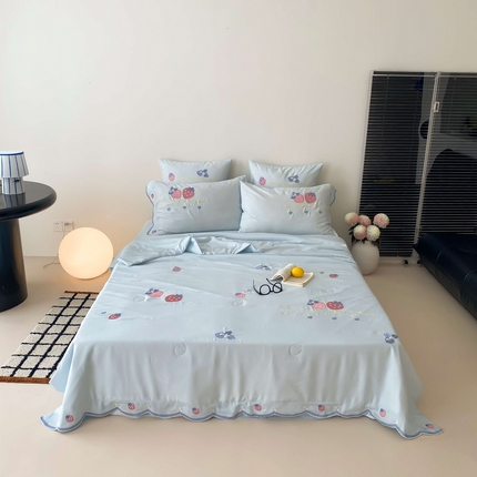 91家纺网 家纺一手货源 找家纺 （总）曼布缇 2025新款A类100S兰精天丝夏被款-草莓物语