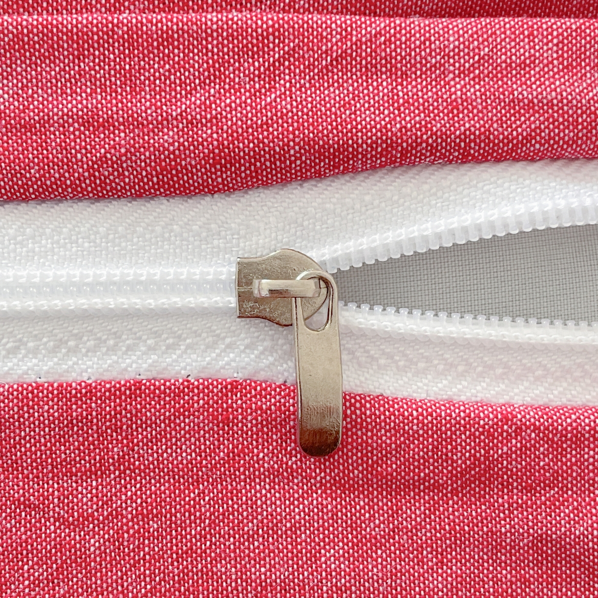 91家纺网 家纺一手货源 找家纺 卓昌枕芯 2025新款韩式磨毛水洗棉面包荞麦枕头枕芯 朱砂红-水洗棉荞麦枕