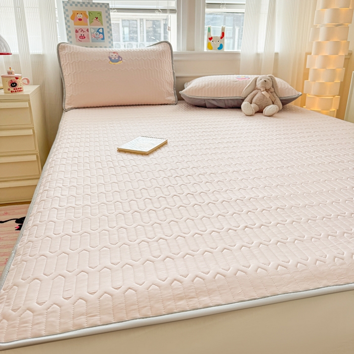 91家纺网 家纺一手货源 找家纺 慕尚家纺 2025刺绣款乳胶凉席水洗棉夏被三件套四件套 茶杯喵