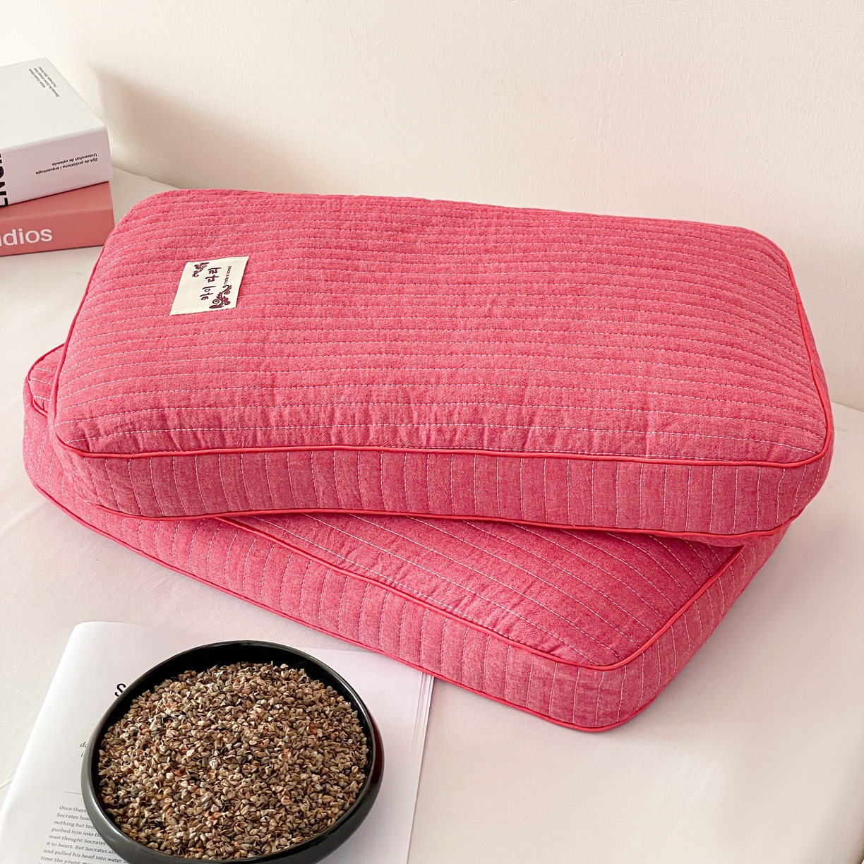 91家纺网 家纺一手货源 找家纺 卓昌枕芯 2025新款韩式磨毛水洗棉面包荞麦枕头枕芯 朱砂红-水洗棉荞麦枕