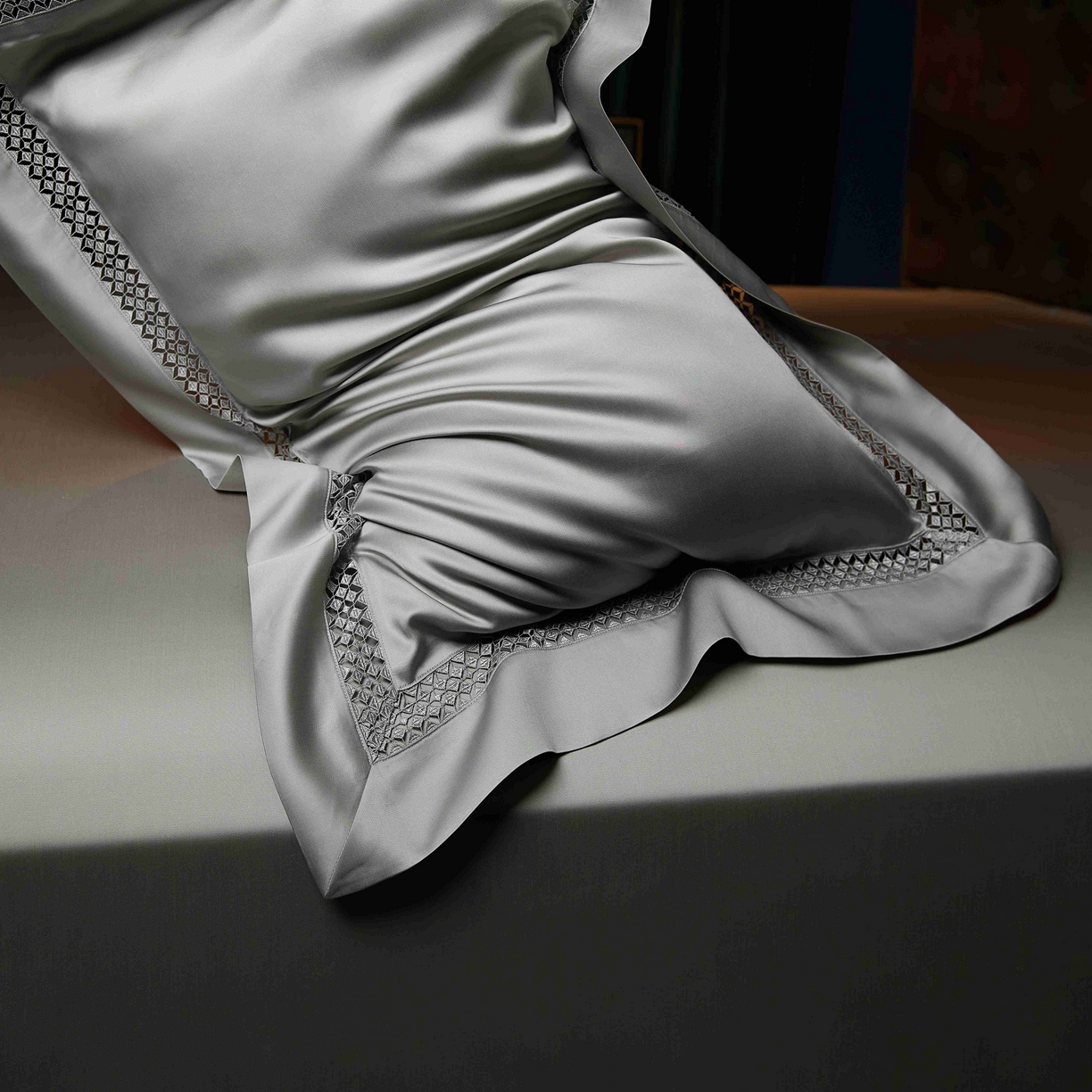 91家纺网 家纺一手货源 找家纺 米多多 2025新款天丝蚕丝夏被【含30%蚕丝】 气质灰