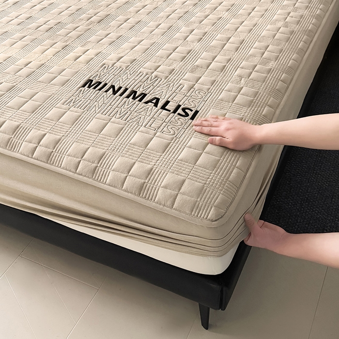 91家纺网 家纺一手货源 找家纺 3C 2025新款全棉水洗棉刺绣夹棉床笠 漫生活 卡其