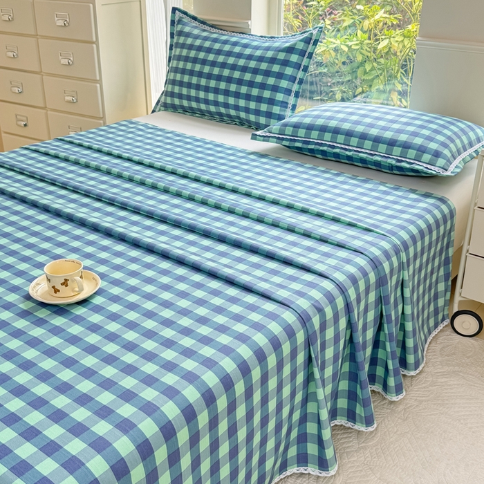 91家纺网 家纺一手货源 找家纺 宜家坊 2025新款春夏原棉鱼骨棉老粗布花边印花床单软凉席三件套 蓝格