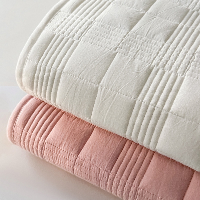 91家纺网 家纺一手货源 找家纺 3C 2025新款全棉水洗棉刺绣夹棉床笠 组合图