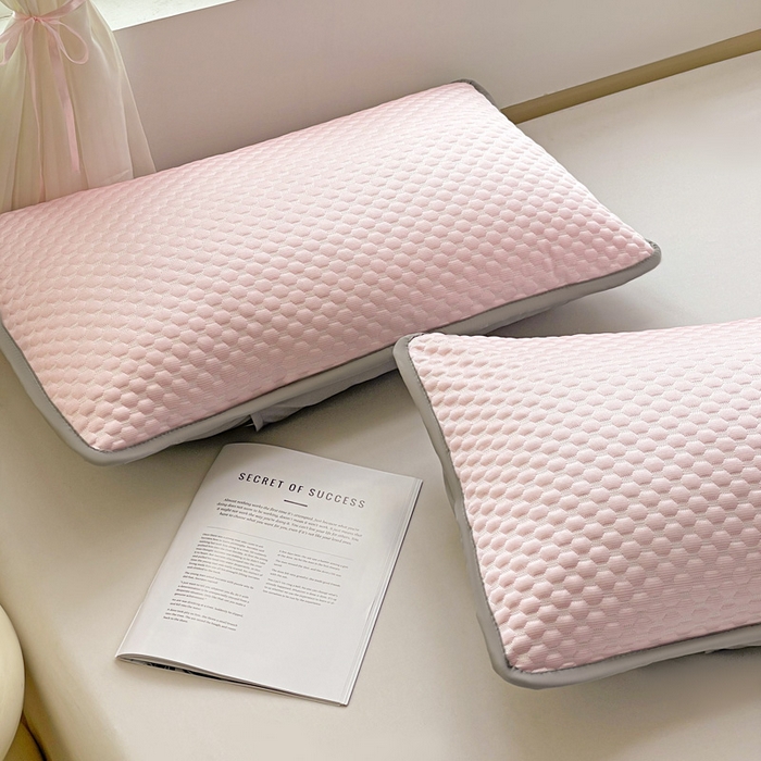 91家纺网 家纺一手货源 找家纺 （总）卓昌枕芯 2025新款夏天冰豆豆冰丝枕套新款家用一对装枕芯套学生宿舍单只整头套