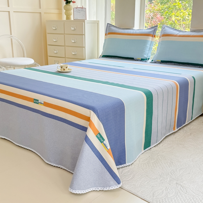 91家纺网 家纺一手货源 找家纺 宜家坊 2025新款春夏原棉鱼骨棉老粗布花边印花床单软凉席三件套 简彩条纹