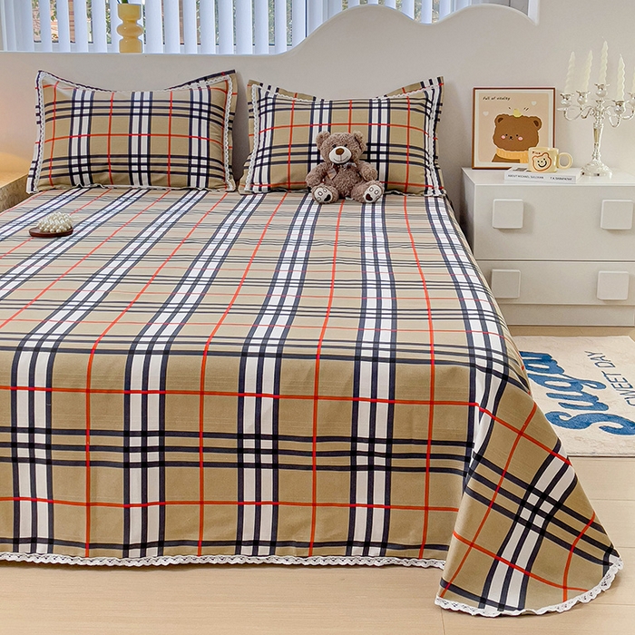 91家纺网 家纺一手货源 找家纺 宜家坊 2025新款春夏原棉鱼骨棉老粗布花边印花床单软凉席三件套 英伦时尚