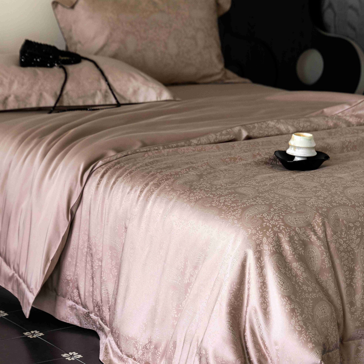 91家纺网 家纺一手货源 找家纺 涞澳家纺 2025新款60支天丝棉提花四件套 海瑟薇-山砚色