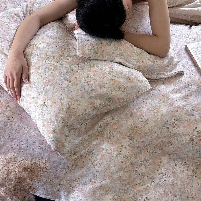 91家纺网 家纺一手货源 找家纺 窝米 2025春季新品全棉双层纱油画风花卉四件套系列（梦境花园、花研巧语） 梦境花园黄