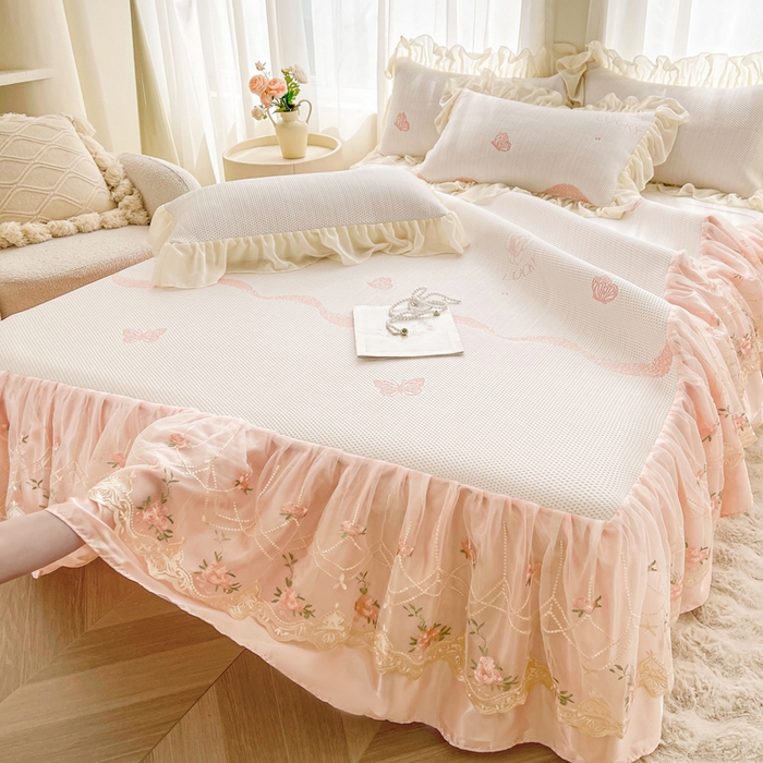 91家纺网 家纺一手货源 找家纺 （总）好儿喜家纺 2025新款恬静系列凉席床裙冰丝席床罩凉席韩式凉感豆豆凉席床盖