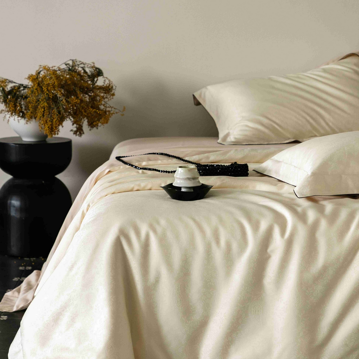 91家纺网 家纺一手货源 找家纺 涞澳家纺 2025新款60支天丝棉提花四件套 海瑟薇-明月白