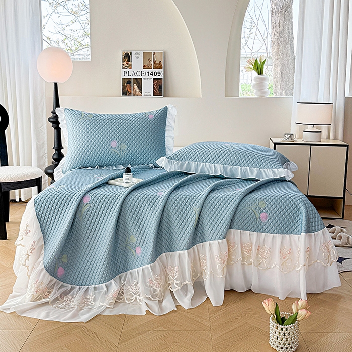 91家纺网 家纺一手货源 找家纺 提花大世界 2025新款A类PE乙纶冰丝凉感三色织550克冰豆豆凉席床裙软凉席 郁金香—PE蓝