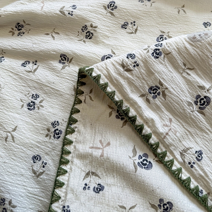 91家纺网 家纺一手货源 找家纺 星巴k家纺 2025新款春夏云感双层纱A类母婴级三角针夏被贝壳边夏凉被贝壳绣【可提供买家秀】 贝壳绣-风铃小熊