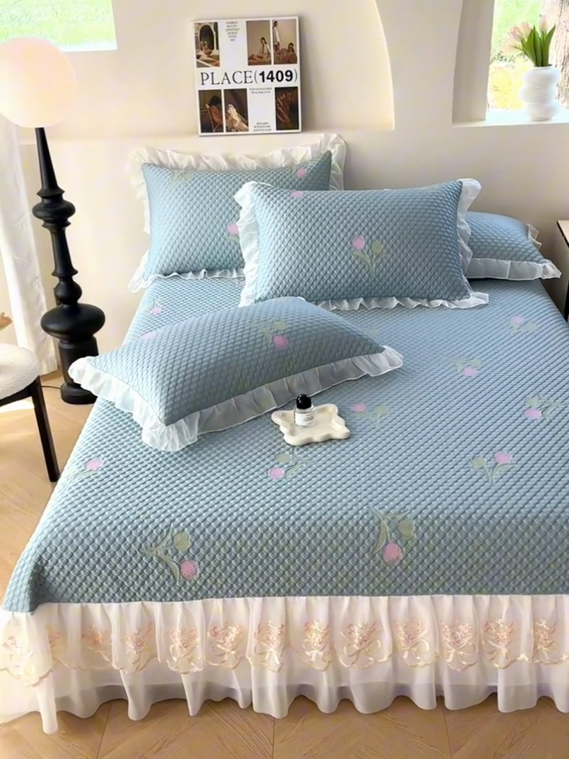 91家纺网 家纺一手货源 找家纺 提花大世界 2025新款A类PE乙纶冰丝凉感三色织550克冰豆豆凉席床裙软凉席 郁金香—PE蓝