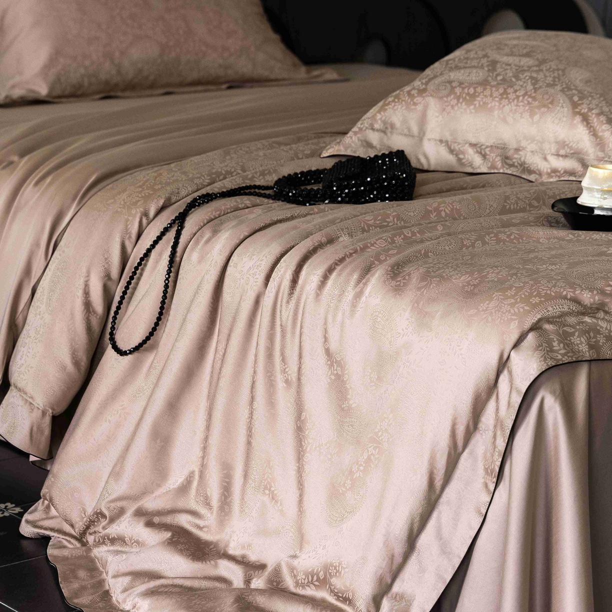 91家纺网 家纺一手货源 找家纺 涞澳家纺 2025新款60支天丝棉提花四件套 海瑟薇-山砚色