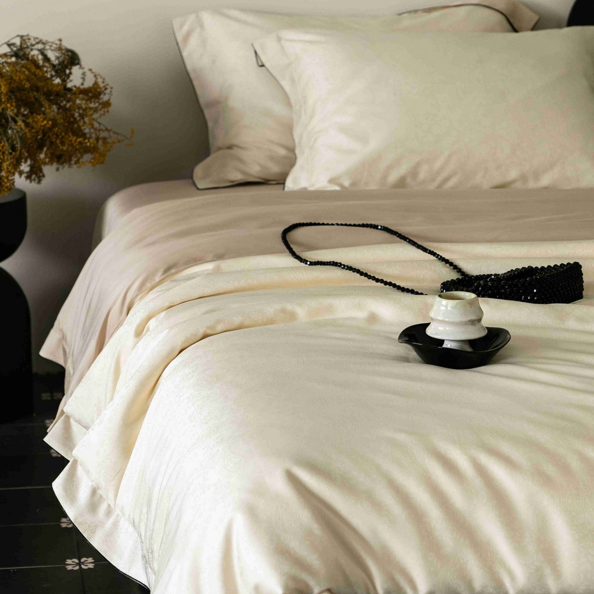 91家纺网 家纺一手货源 找家纺 涞澳家纺 2025新款60支天丝棉提花四件套 海瑟薇-明月白