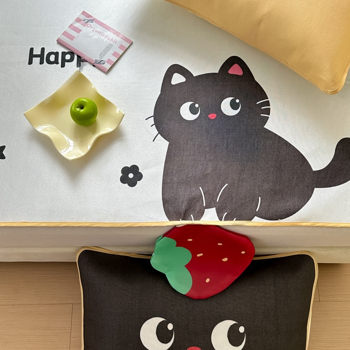 91家纺网 家纺一手货源 找家纺 一霖家纺 2025新款大版300D冰藤席席子凉席三件套 草莓小猫