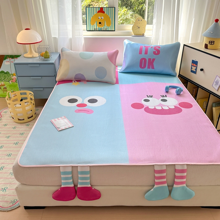 91家纺网 家纺一手货源 找家纺 一霖家纺 2025新款大版300D冰藤席席子凉席三件套 搞怪笑脸