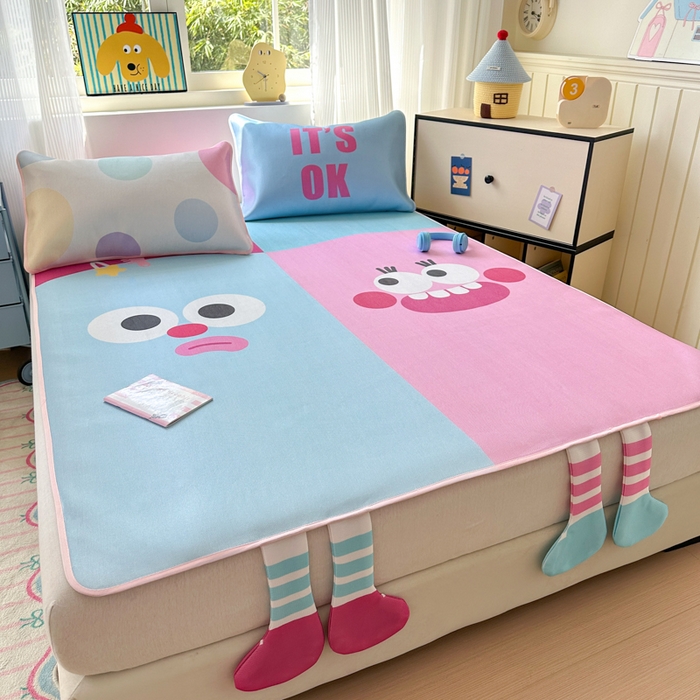 91家纺网 家纺一手货源 找家纺 一霖家纺 2025新款大版300D冰藤席席子凉席三件套 搞怪笑脸