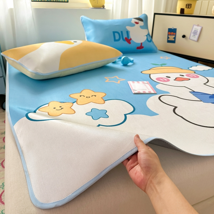 91家纺网 家纺一手货源 找家纺 一霖家纺 2025新款大版300D冰藤席席子凉席三件套 嗨皮鸭