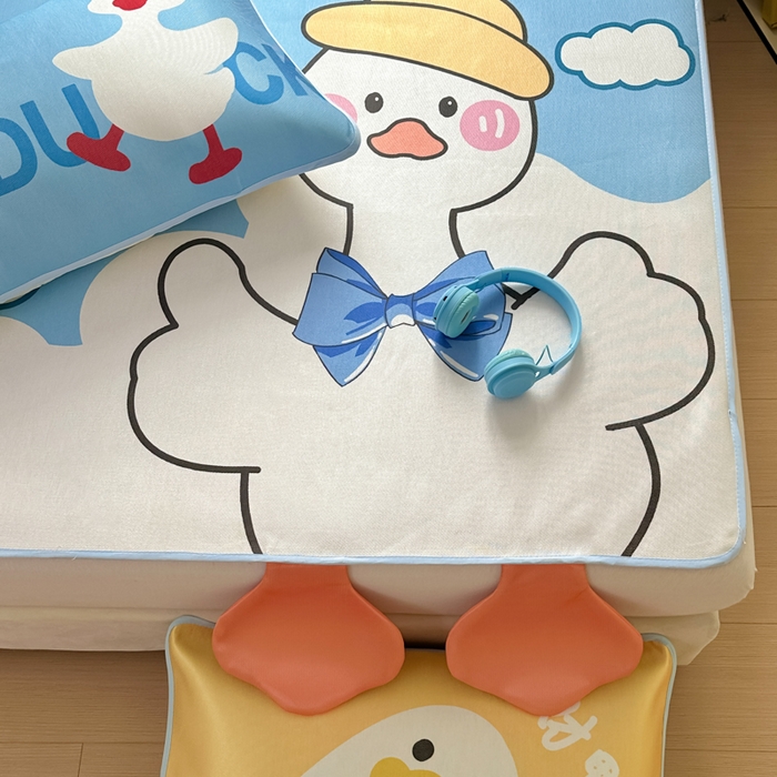 91家纺网 家纺一手货源 找家纺 一霖家纺 2025新款大版300D冰藤席席子凉席三件套 嗨皮鸭