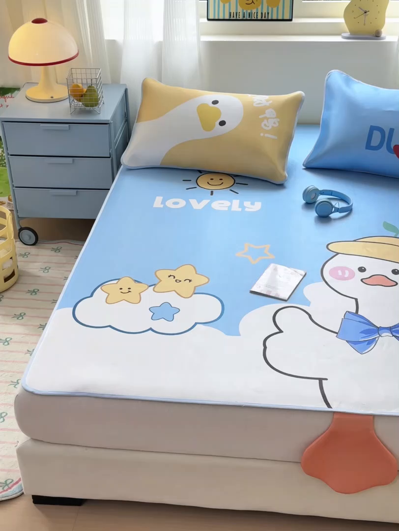 91家纺网 家纺一手货源 找家纺 一霖家纺 2025新款大版300D冰藤席席子凉席三件套 嗨皮鸭