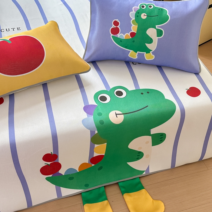 91家纺网 家纺一手货源 找家纺 一霖家纺 2025新款大版300D冰藤席席子凉席三件套 快乐小龙