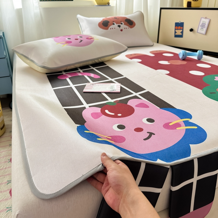 91家纺网 家纺一手货源 找家纺 一霖家纺 2025新款大版300D冰藤席席子凉席三件套 趣味朋友