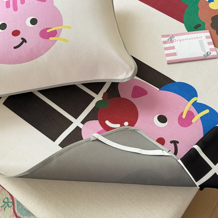 91家纺网 家纺一手货源 找家纺 一霖家纺 2025新款大版300D冰藤席席子凉席三件套 趣味朋友