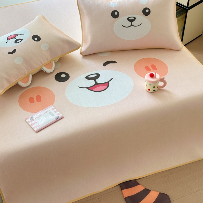 91家纺网 家纺一手货源 找家纺 一霖家纺 2025新款大版300D冰藤席席子凉席三件套 小浣熊