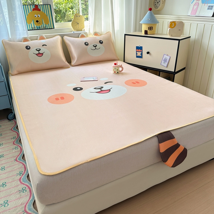 91家纺网 家纺一手货源 找家纺 一霖家纺 2025新款大版300D冰藤席席子凉席三件套 小浣熊