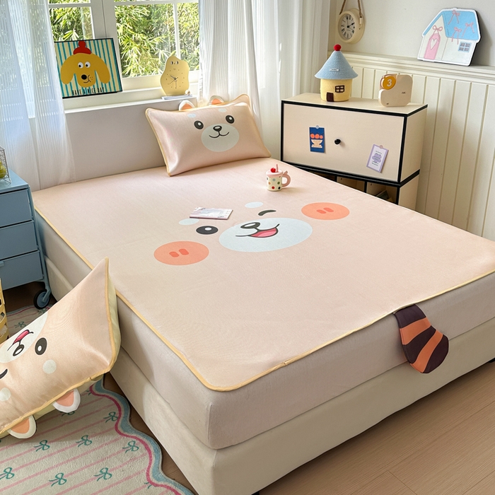 91家纺网 家纺一手货源 找家纺 一霖家纺 2025新款大版300D冰藤席席子凉席三件套 小浣熊