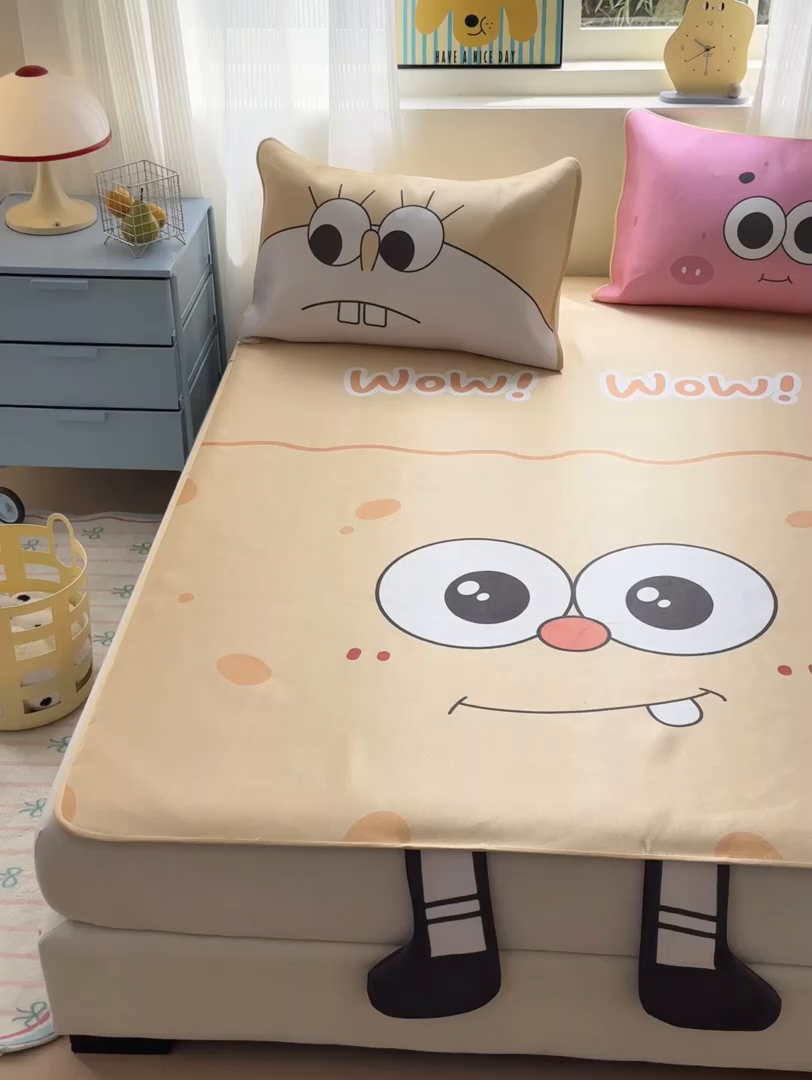 91家纺网 家纺一手货源 找家纺 一霖家纺 2025新款大版300D冰藤席席子凉席三件套 笑脸海宝